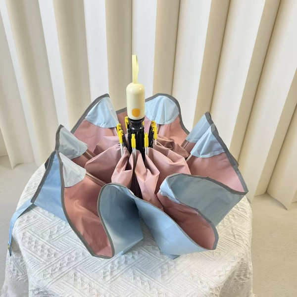 Dual Tone Petal Edge Umbrella